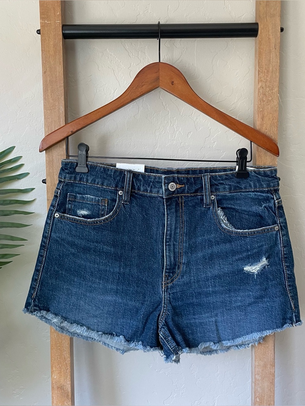 NWT Eunina Women's Denim Shorts - Dark Blue - Lulu High Rise Cut Off